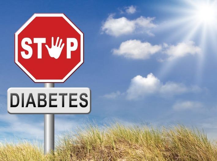 אילוסטרציה שלט עצור במטרה לעורר מודעות לעצירת התקדמותה של מחלת הסוכרת
